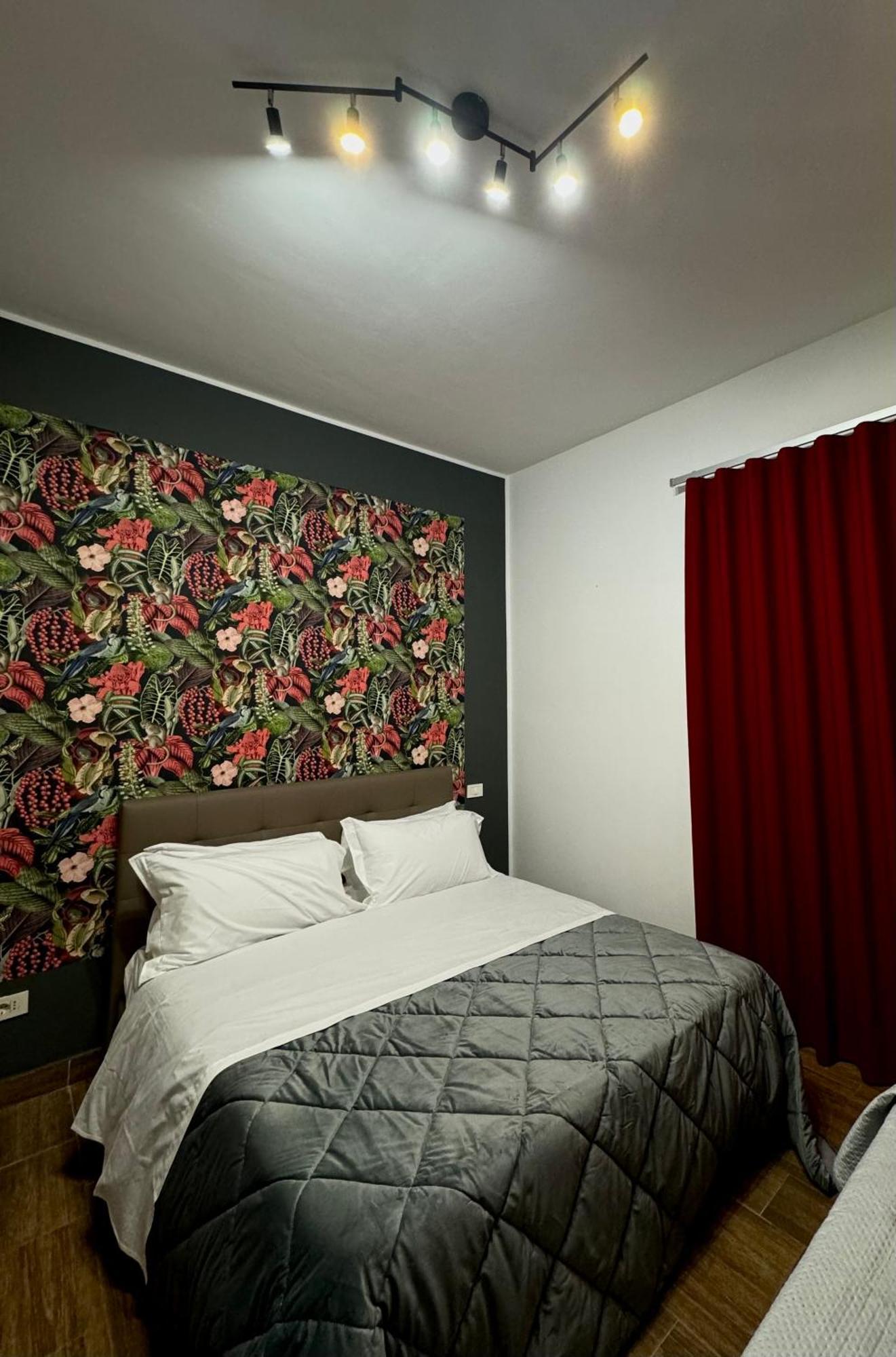 Enotria Bnb Bed & Breakfast Reggio Calabria Exterior photo