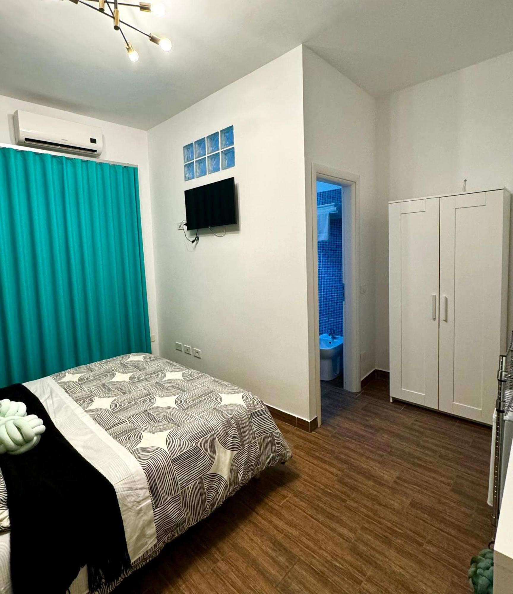 Enotria Bnb Bed & Breakfast Reggio Calabria Exterior photo
